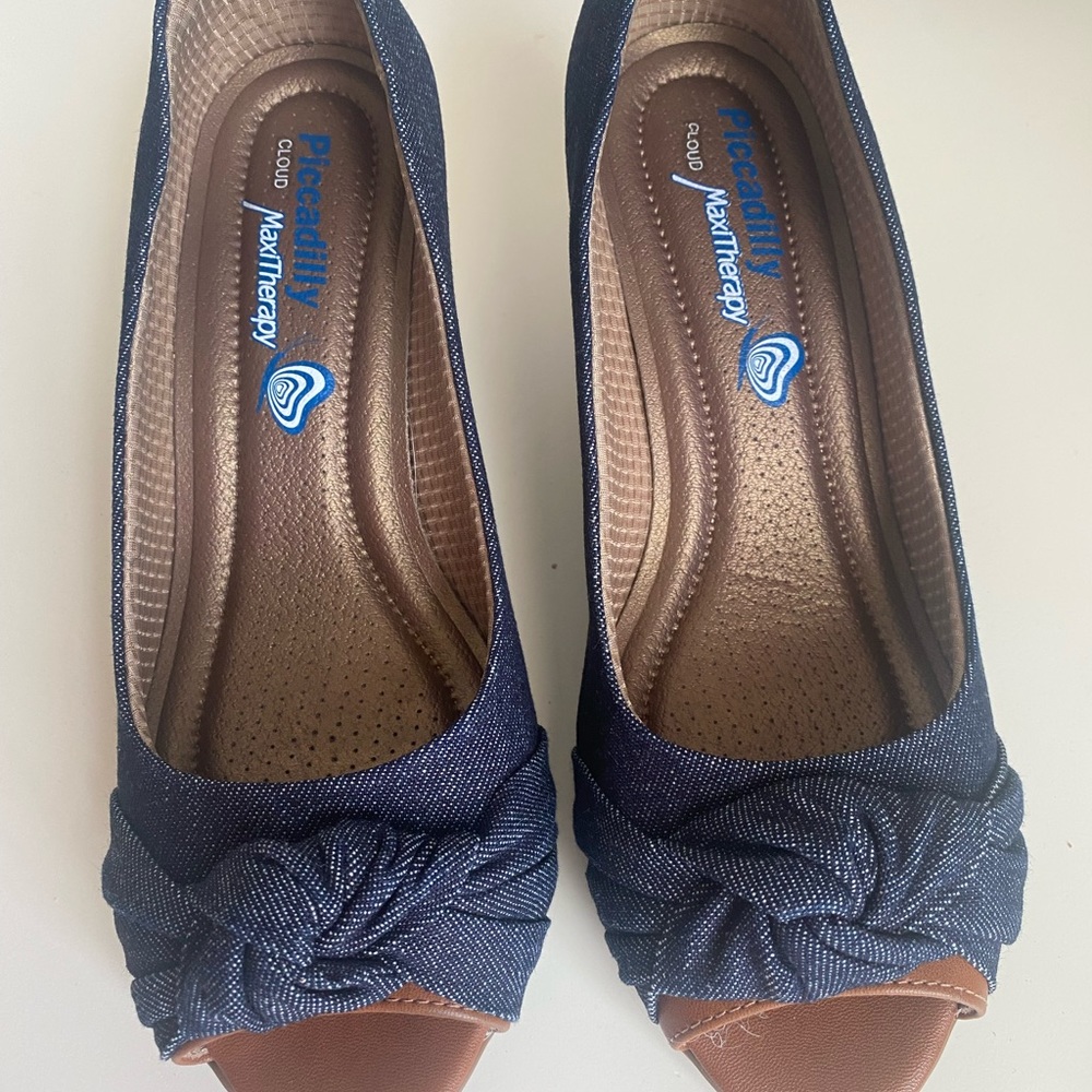 Piccadilly cloud maxi therapy.Size 7. Blue fabric.made in Brazil